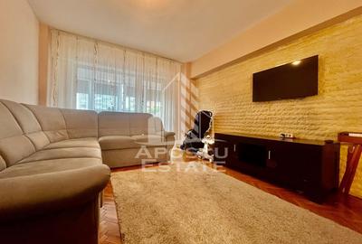 Apartament 3 camere, zona Vlaicu - 2