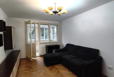 Apartament cu 2 camere semidecomandat în Berceni