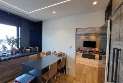 APARTAMENT 8 CAMERE CU SCARA INTERIOARA TIP LOFT -ULTRA LUX - 30