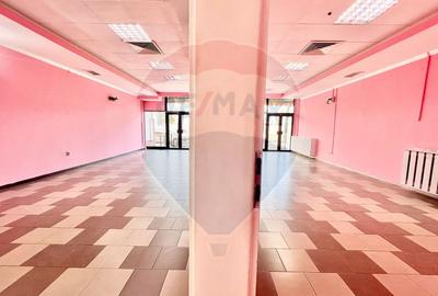 De închiriat spațiu comercial, 122mp în zona Decebal - 6