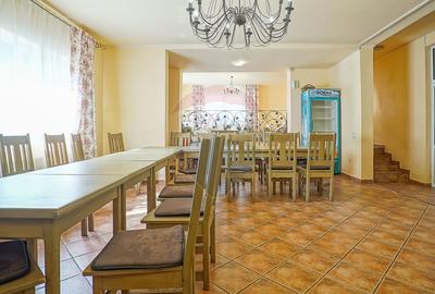 Pensiune de Vanzare in Moieciu de Sus | Comision 0% - 8