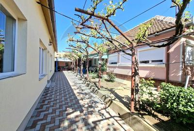 Casă / Vilă cu 6 camere de vânzare - 1