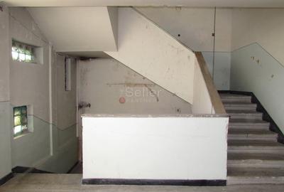 Cladire Office - 9