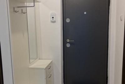 Apartament 3 camere Renovat | Anvelopat | 2 Balcoane Inchise Stradal  Comision 0 - 7