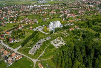 20.000mp teren+Proiect investitional/ rezidential/aparthotel,in inima statiunii - 11