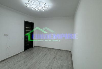 Garsonieră decomandată în Palas