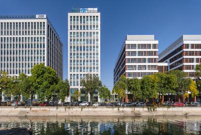 3 CAMERE NERVA TRAIAN, TIMPURI NOI SQUARE, METROU LA 800 MP. - 1