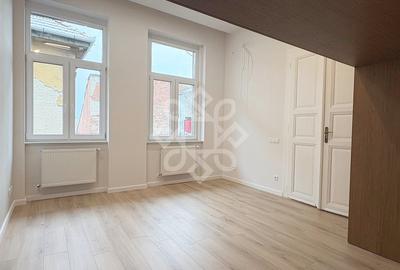 Apartament pe doua niveluri cu terasa, strada Vasile Alecsandri - 5
