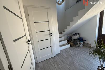 Casa individuala cu 6 camere si teren de 850 mp de vanzare - zona Modern - 12