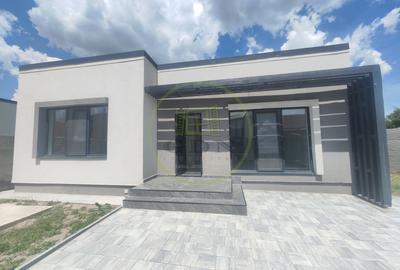 Casa 3 camere, teren 267, Malu Mare, zona Selgros - 1