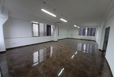 Spatii birouri metrou Anghel Saligny cu loc de parcare - 1