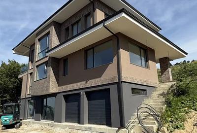 Casa individuala, zona Wonderland, 300 MP utili plus teren 700 MP - 1