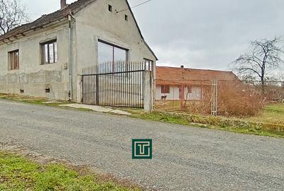 Casă de vânzare cu 4 camere în Zăbrani, teren 578 mp, front generos - 1