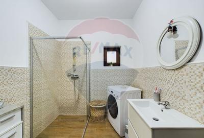 Vila cu 6 camere, teren 1200mp de vanzare- Varasti, la 4 km de Berceni - 9