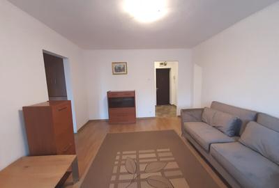 Apartament cu 2 camere semidecomandat, mobilat în Drumul Taberei