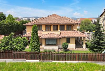 Vila superba, in stil mediteranean, strada privata - 3