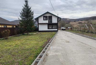 Casa parter+mansarda si teren in Lipovat, Vaslui - 2