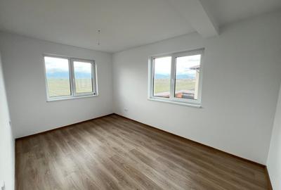Casa - Duplex - 4 camere - 115mp - Curte 300mp - Utilitati - Sanpetru - 4