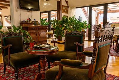 Descopera eleganta istorica si calatoreste in timp, in inima Brasovului - 13