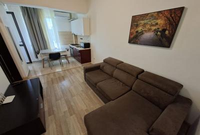 Apartament cu 2 camere, etajul 2/10, zona Centru-Palas Mall - 1