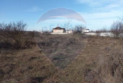 Teren intravilan de 919 mp, în Nord-Vest