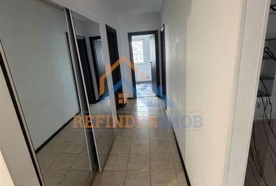 Apartament de vanzare cu 3 camere, 2 grupuri sanitare, Bulevardul Timisoara - 3