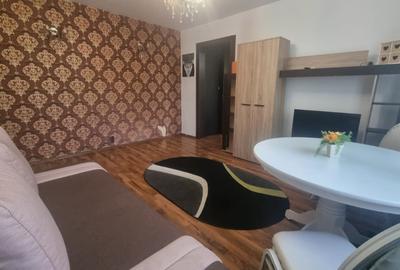 Apartament cu 3 cam - Str Resita - 25