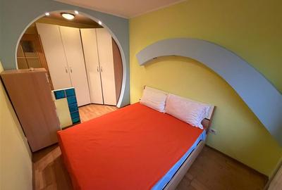 Apartament 3 camere, 54mp utili , etaj 3 , zona Centrala - Plevnei - Jandarmerie - 9