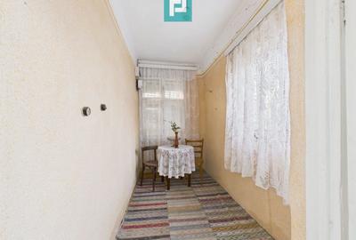 Proprietate cu 3 case din văiugă și teren în Nadab - 12