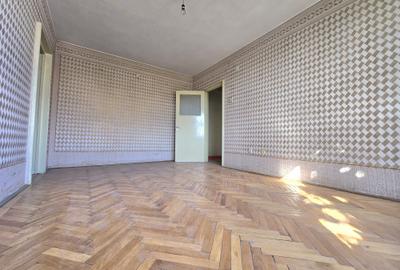 Apartament cu 2 camere semidecomandat în Hipodrom