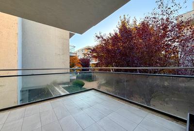 Apartament cu 4 camere decomandat în Capitale