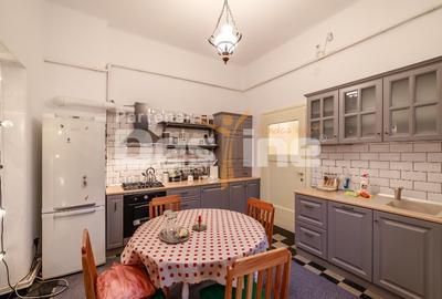 Apartament cu 4 camere, suprafata de 135 mp, garaj si beci in inima orasului - 10