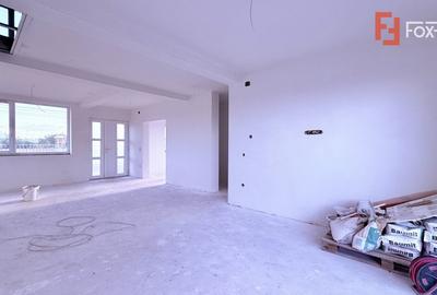 Casa tip triplex, cu 2 camere, de vanzare in Sanandrei. - 3