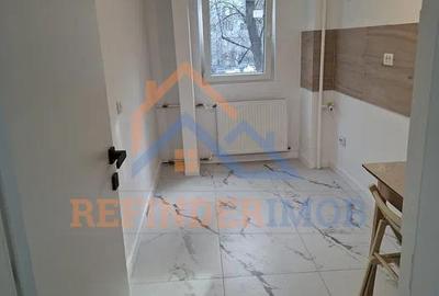 Garsoniera renovata  Aparatorii Patriei - Metrou etaj 1 bloc din 1986 - 5
