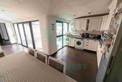 "Acasa" in Vatra Luminoasa - 2