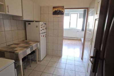 200 euro!!! Garsoniera Et 3 Zona Buziasului - 4