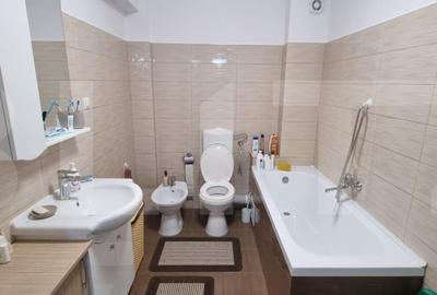 De vanzare, apartament 2 camere, 54 mp, zona Restaurant Regal - 5
