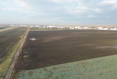 Teren intravilan 2,8 ha industrial deschidere 75 ml soseaua Constantei - 2