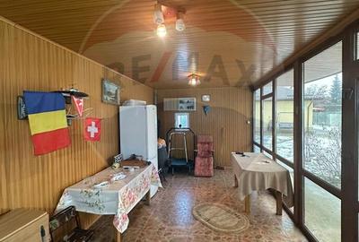 Casă spațioasă 6 camere, 2 băi, garaj spatios și terasă - 38
