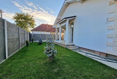 Duplex cu 3 camere în Bucovăț (Remetea Mare)