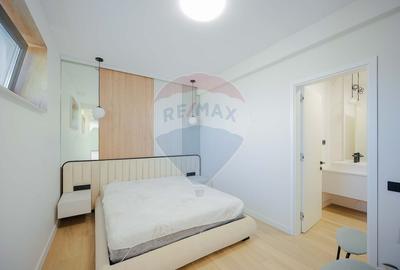 De vânzare Vilă cu 8 camere în Sânmartin, 290 mp util, teren 1100 mp - 21