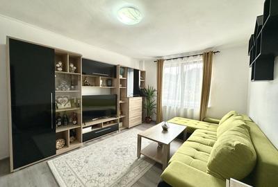Vânzare apartament 3 camere mobilat,  parcare inclusă , Cartier Noua - 1