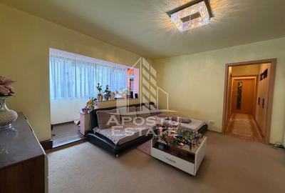 Apartament cu 3 camere, semidecomandat,centrala proprie,zona Girocului - 3