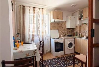 Garsoniera etaj 2/4 , centrala proprie, Tractorul, Brasov - 1