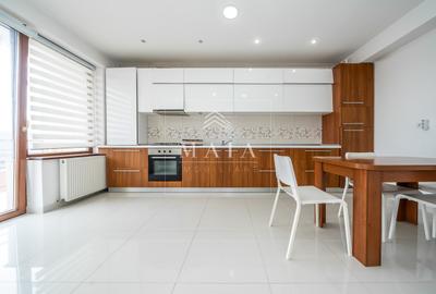 Apartament cu 3 camere decomandat, mobilat în Calea Dumbrăvii