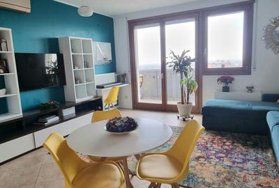 Apartament cu 3 camere decomandat, mobilat în Central