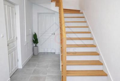 CASA INDIVIDUALA cu garaj LA PRET DE APARTAMENT. Plata esalonata. - 11