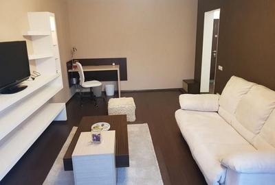 Apartament cu 2 camere decomandat, mobilat în Victoriei