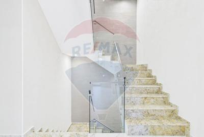Apartament parter cu 3 camere, curte proprie in inima padurii - Sinaia - 18