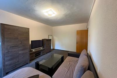AP. 3 CAMERE P-TA SUDULUI, PARCARE ADP, CENTRALA PROPRIE,METROU 12 MIN - 7